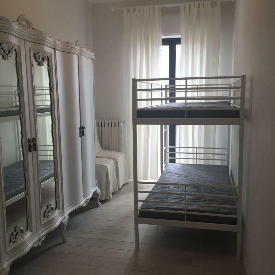 Medeum Appartement Modugno Buitenkant foto